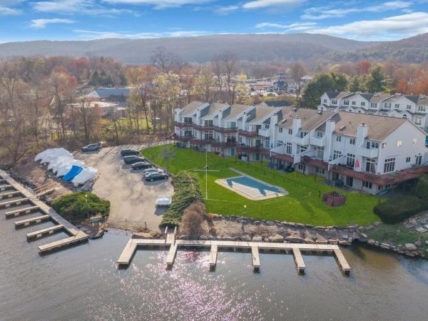 1 St Charles Ave, West Milford, NJ 07421