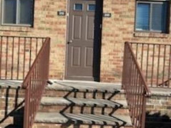 212 N Oaks Blvd, North Brunswick, NJ 08902