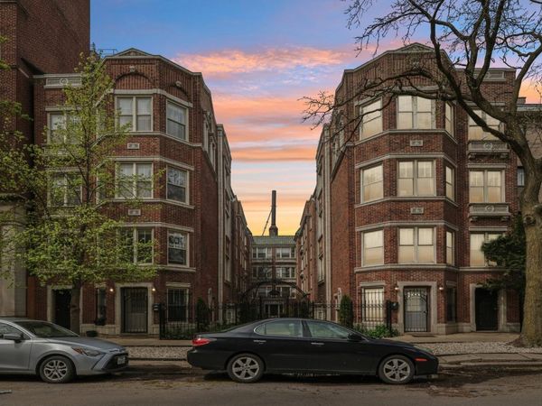 5404 N Kenmore Avenue , Unit 3, Chicago, IL 60640