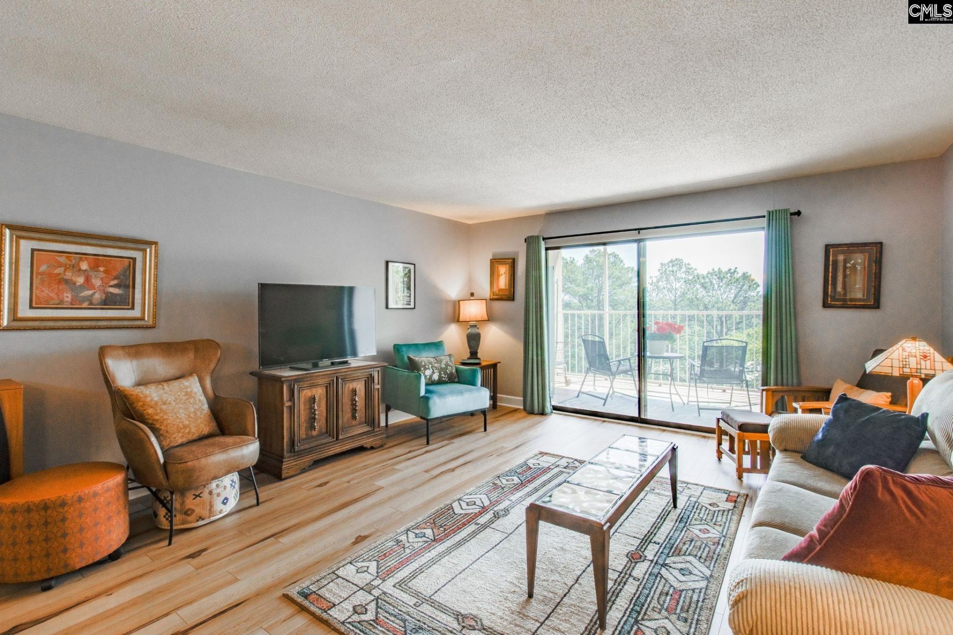 1825 Saint Julian Place  Photo 4