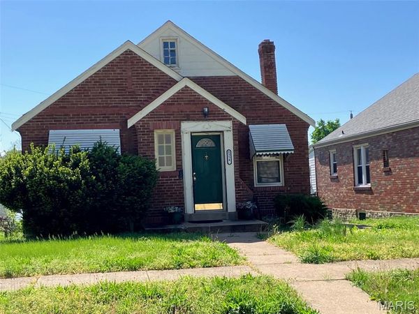 8554 Oriole Avenue, St Louis, MO 63147