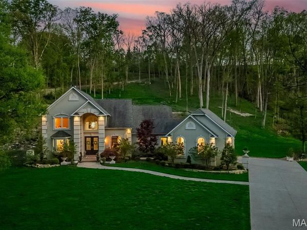 5512 Elk Valley Estates Drive, St Louis, MO 63128
