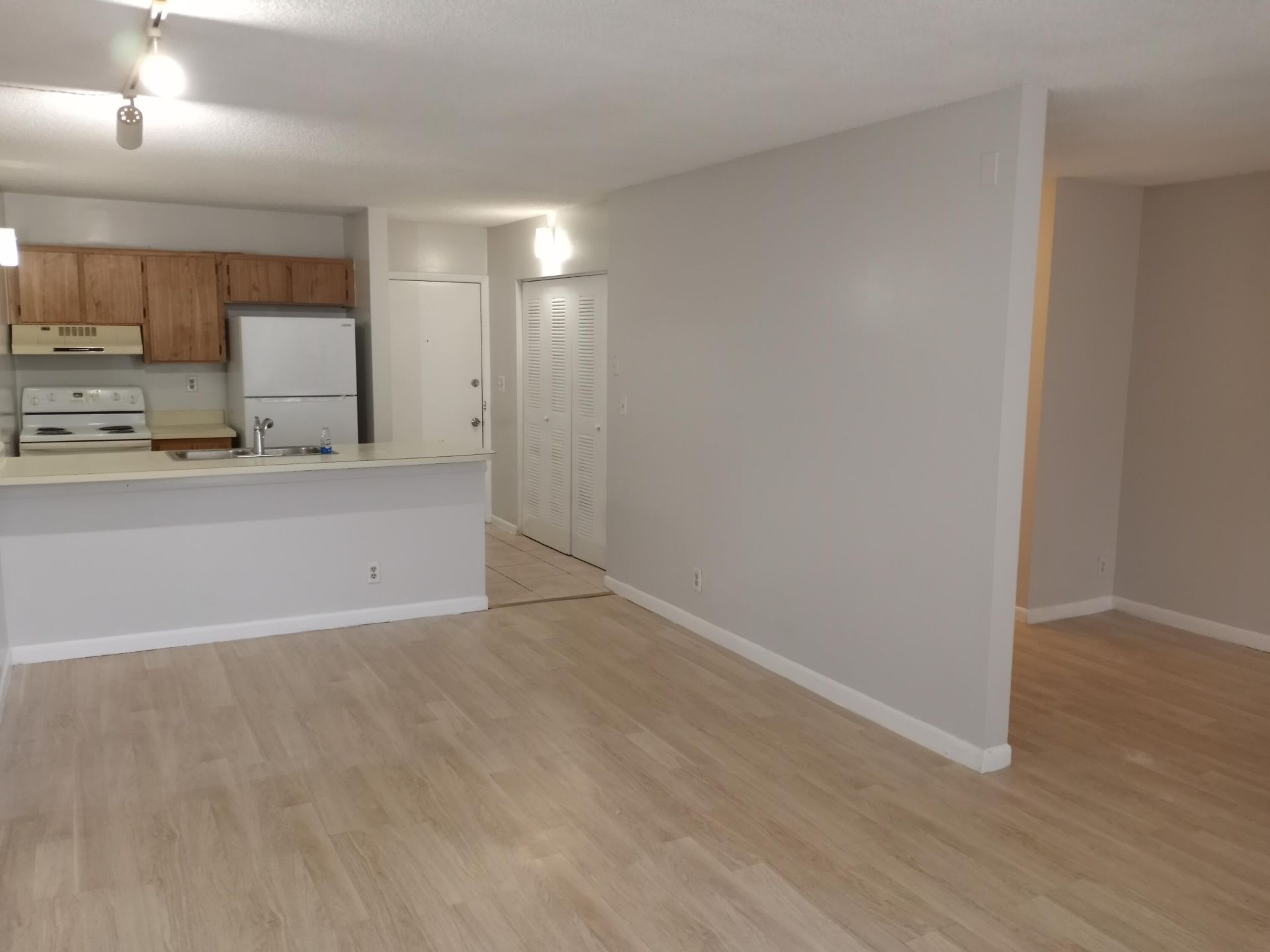 2771 Riverside Drive, Unit 210-a, Coral Springs, FL 33065 Photo