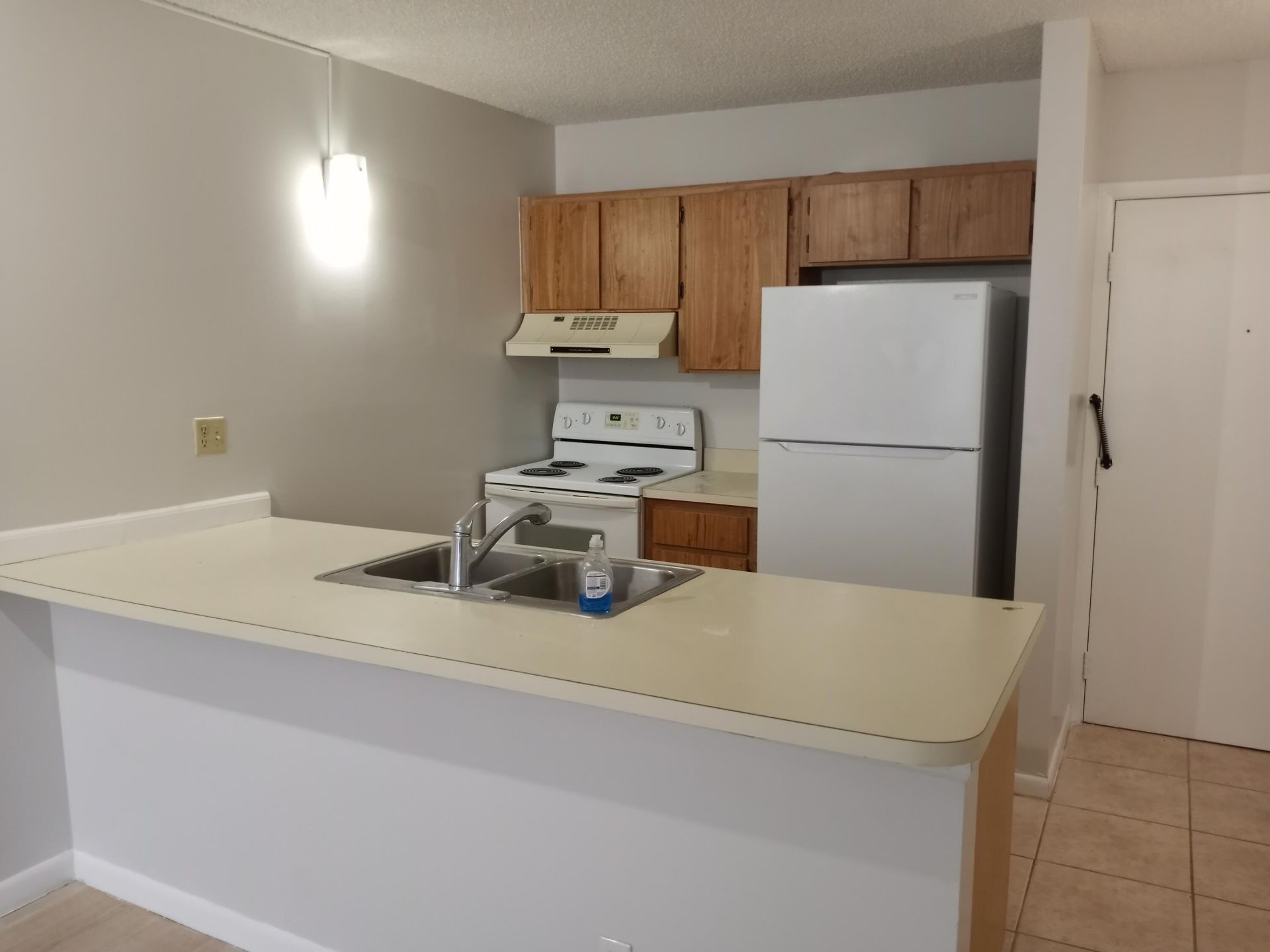 2771 Riverside Drive, Unit 210-a, Coral Springs, FL 33065 Photo