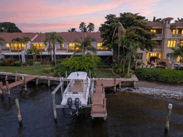 5552 N Ocean Boulevard, Unit 1a, Ocean Ridge, FL 33435