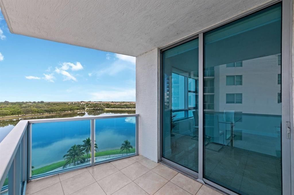 2641 N Flamingo Road, Unit 901n, Sunrise, FL 33323 Photo