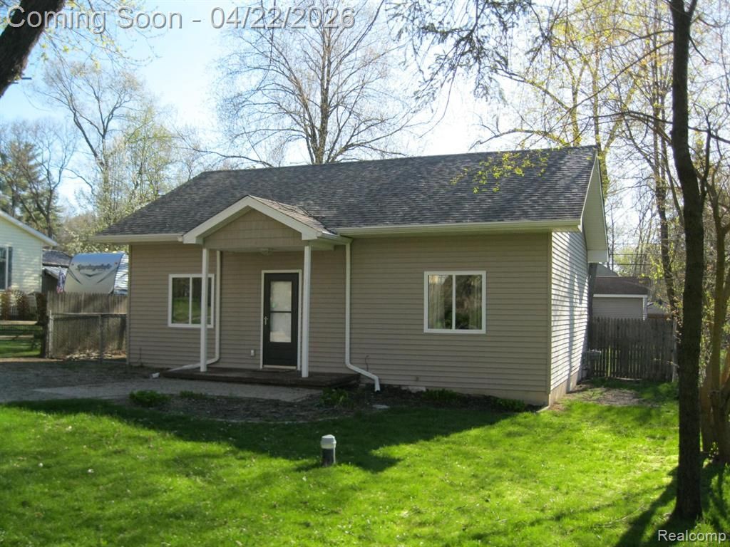 4916 Hillock, Highland Township, MI 48356 Main Photo