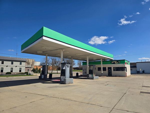 901 Main Street W, Albert Lea, MN 56007