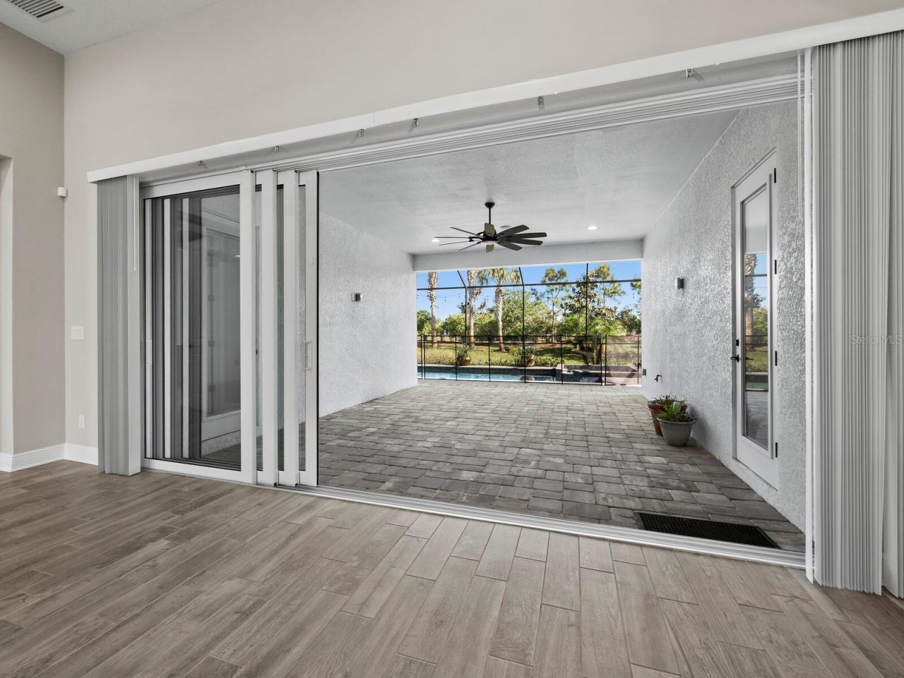 6129 Lungo Lago Drive, Sarasota, FL 34241 Photo