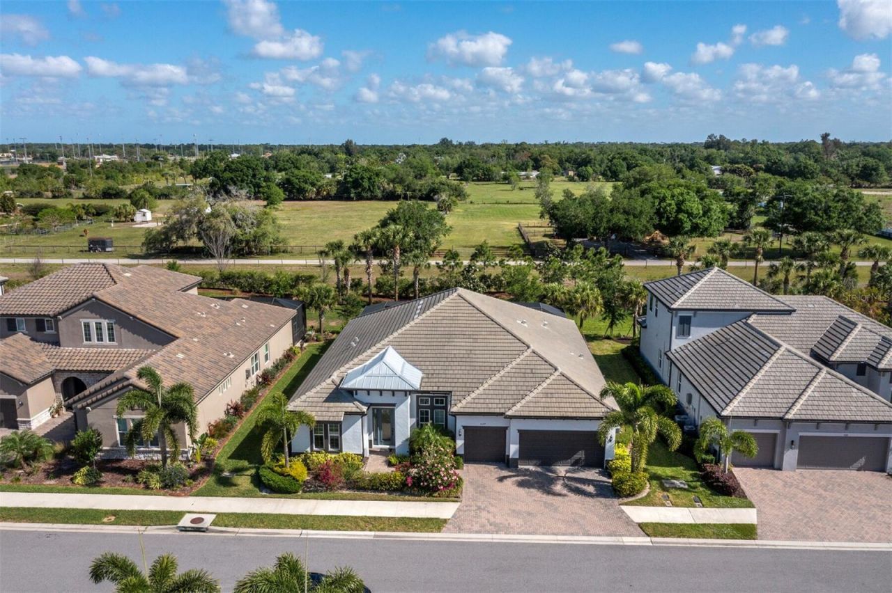 6129 Lungo Lago Drive, Sarasota, FL 34241 Photo