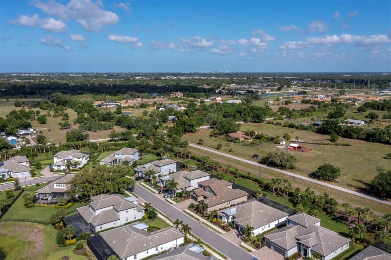 6129 Lungo Lago Drive, Sarasota, FL 34241 Photo