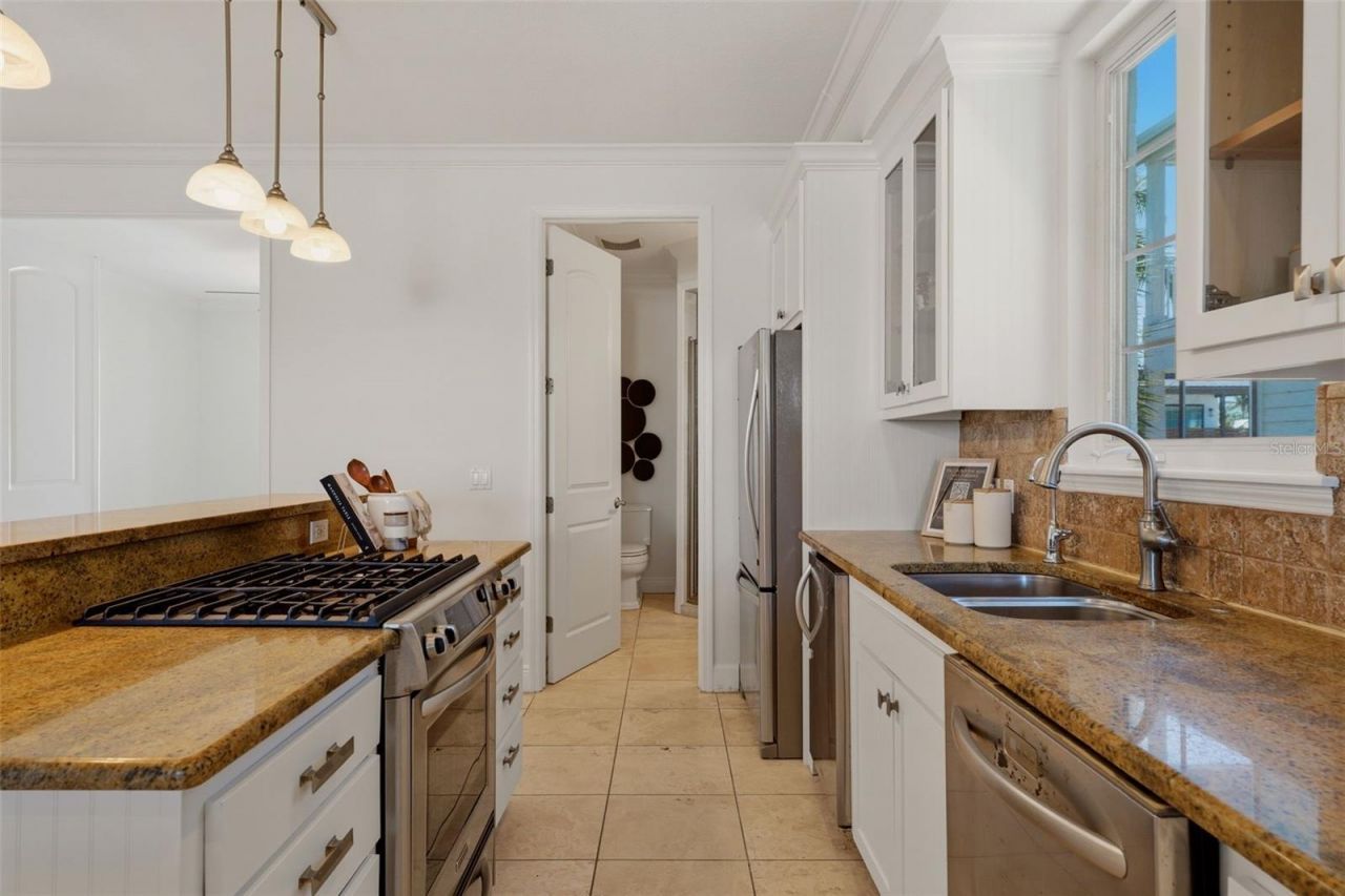 418 Pine Avenue, Anna Maria, FL 34216 Photo