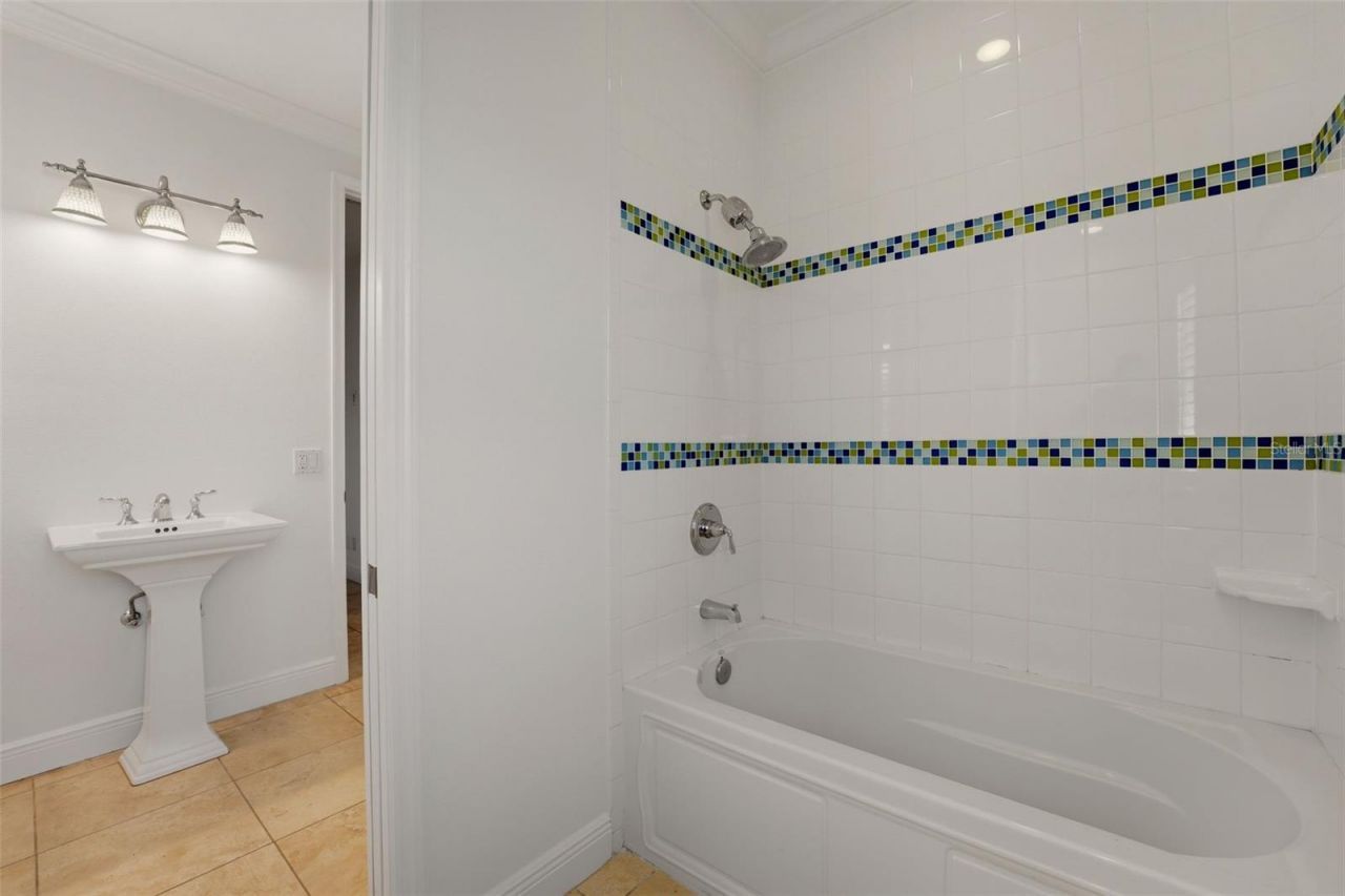 418 Pine Avenue, Anna Maria, FL 34216 Photo