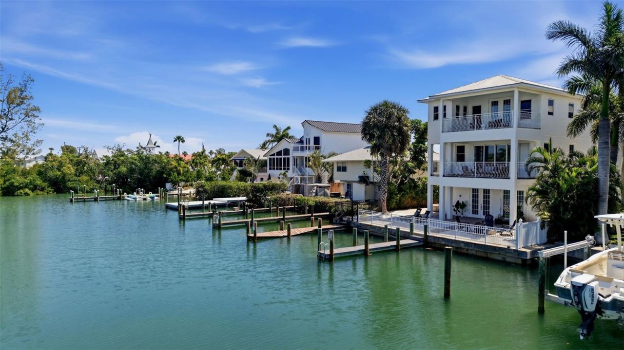 418 Pine Avenue, Anna Maria, FL 34216 Photo