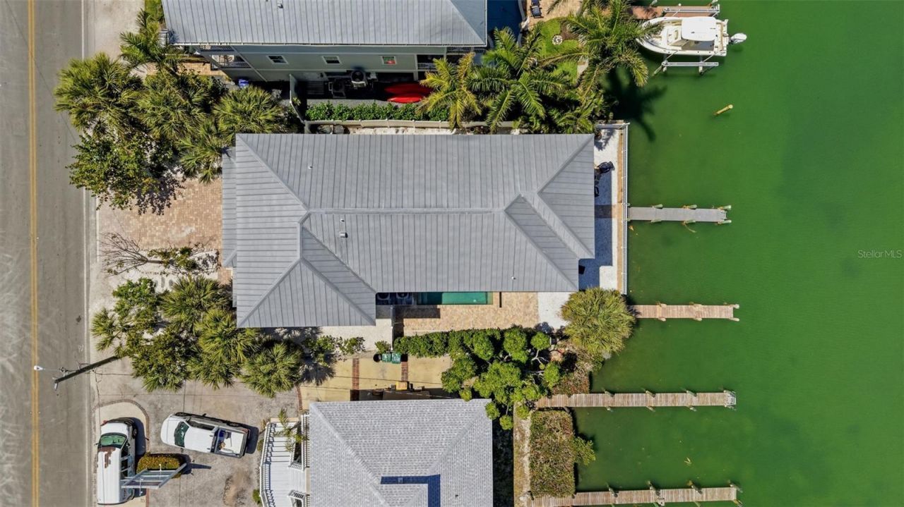 418 Pine Avenue, Anna Maria, FL 34216 Photo