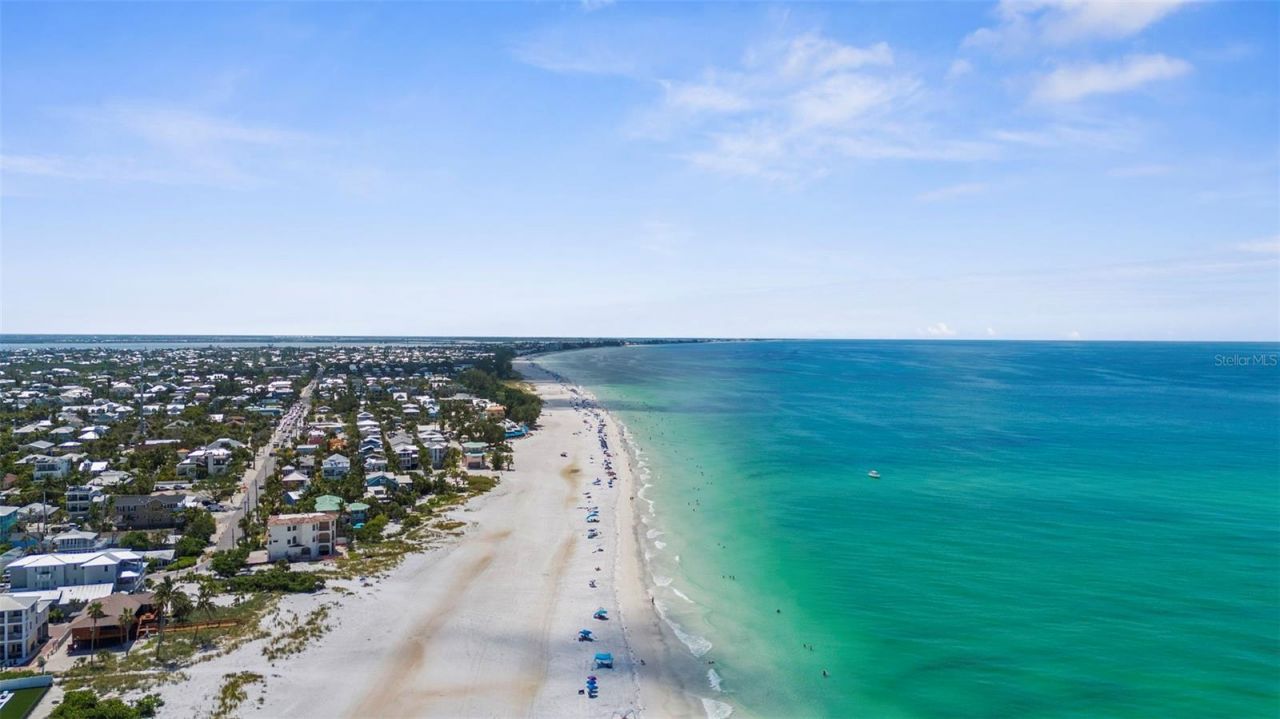 418 Pine Avenue, Anna Maria, FL 34216 Photo