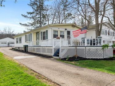 4753 E Lake Road , Livonia, NY 14487