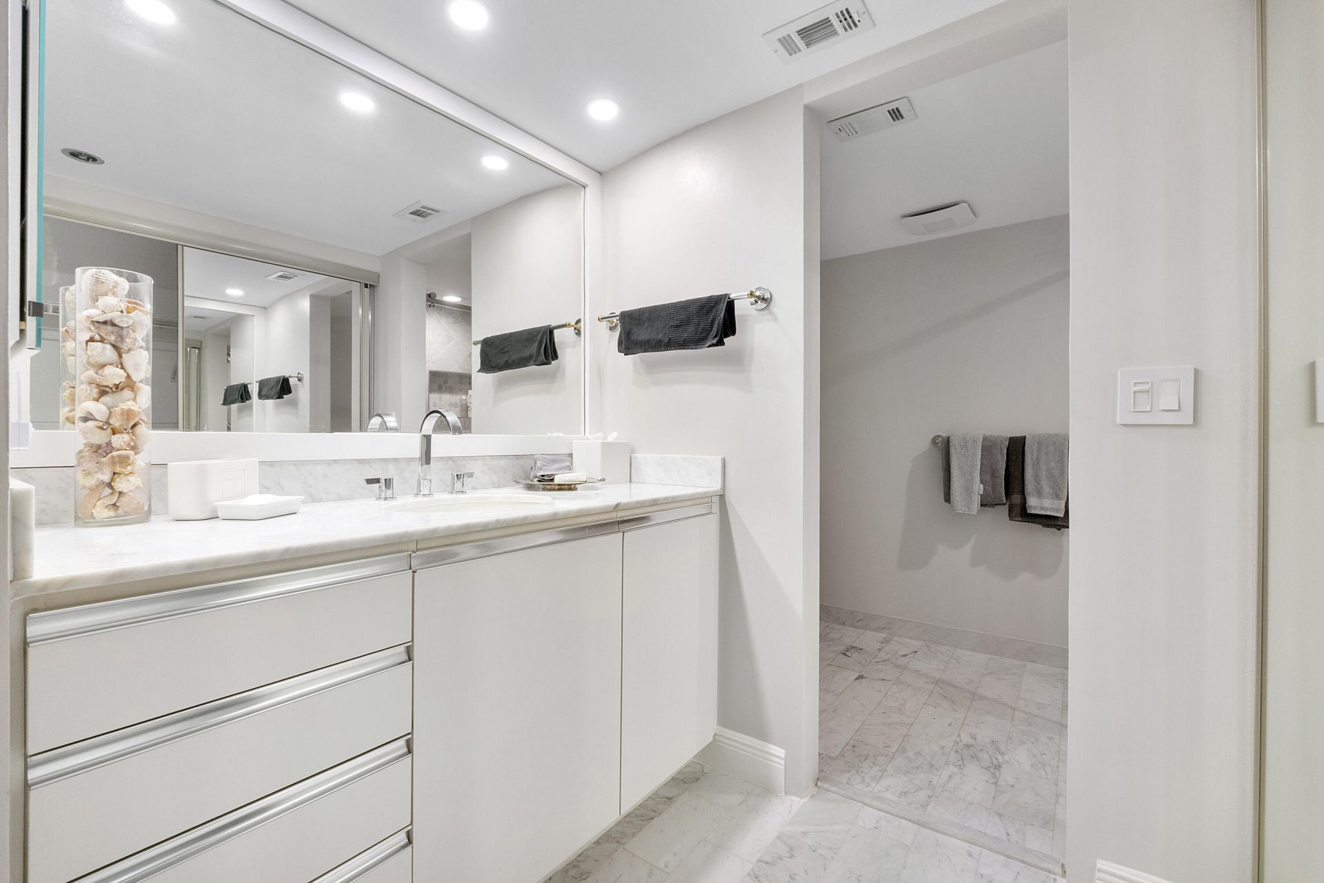 501 N Riverside Drive, Unit 203, Pompano Beach, FL 33062 Photo