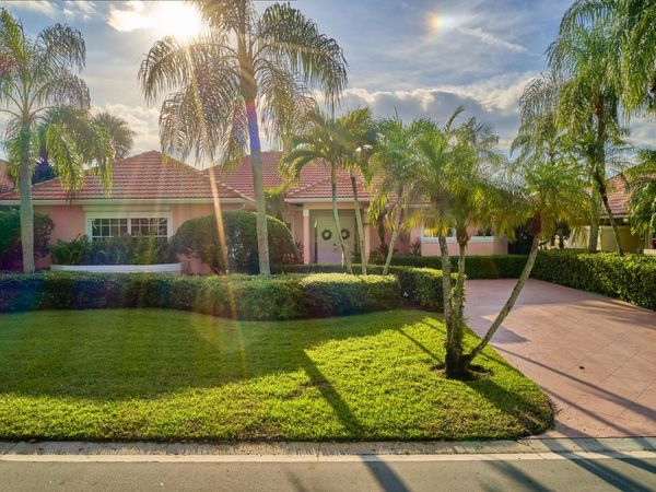70 Cayman Place, Palm Beach Gardens, FL 33418