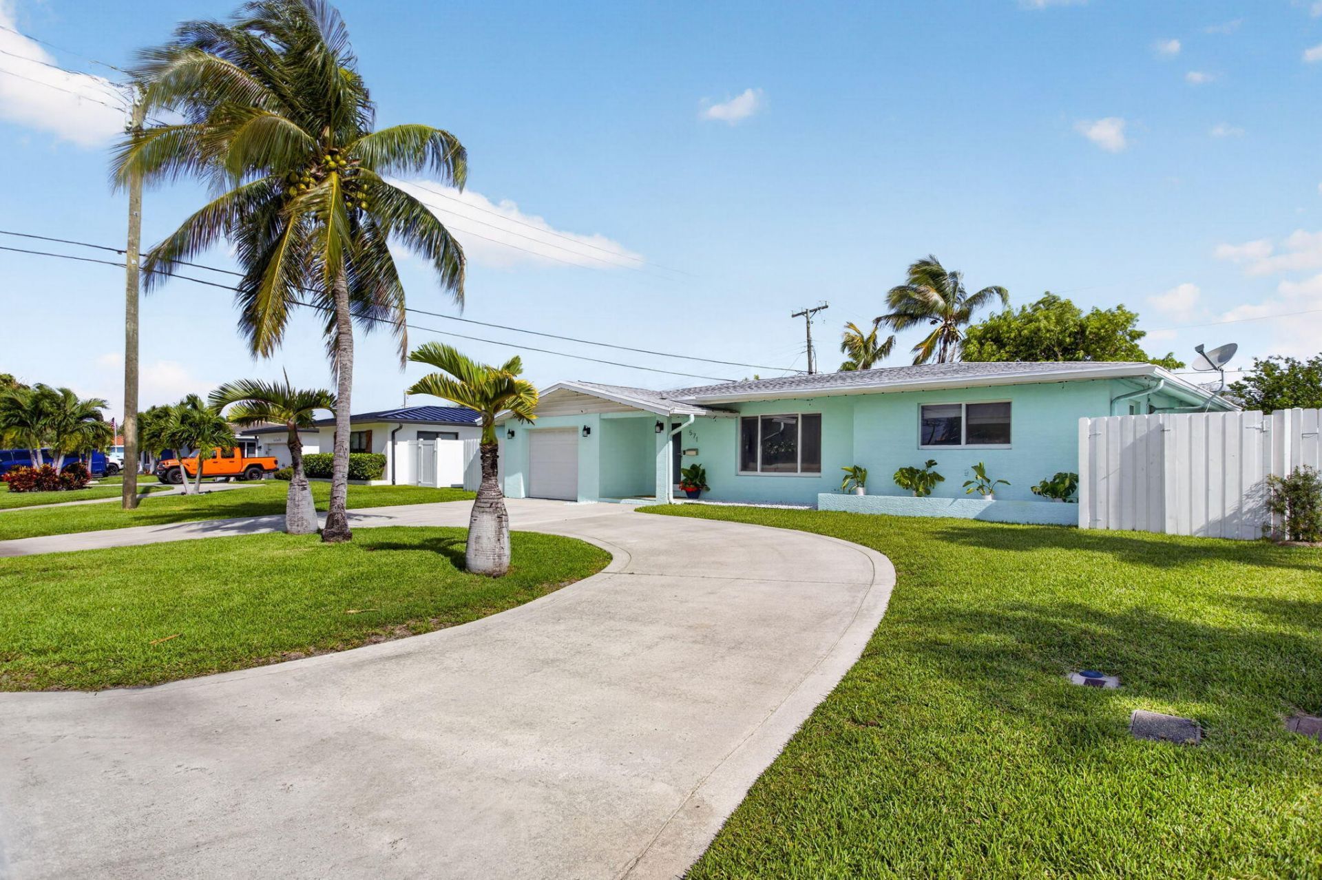 571 SE 14th Street, Pompano Beach, FL 33060 Photo