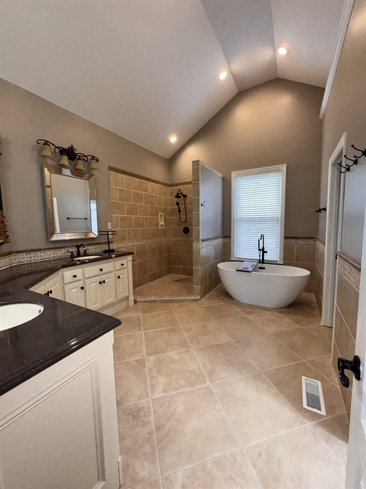 3771 Waterford Dr.  Photo 15