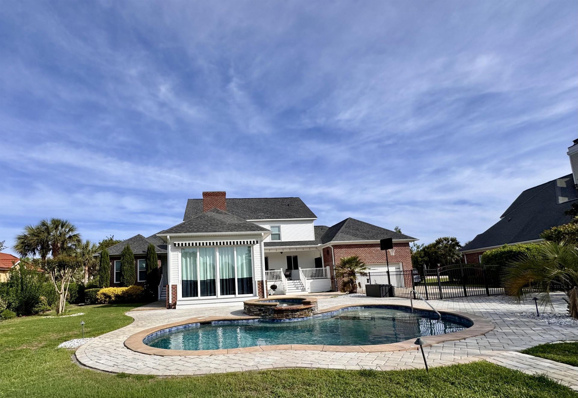 3771 Waterford Dr.  Photo 4