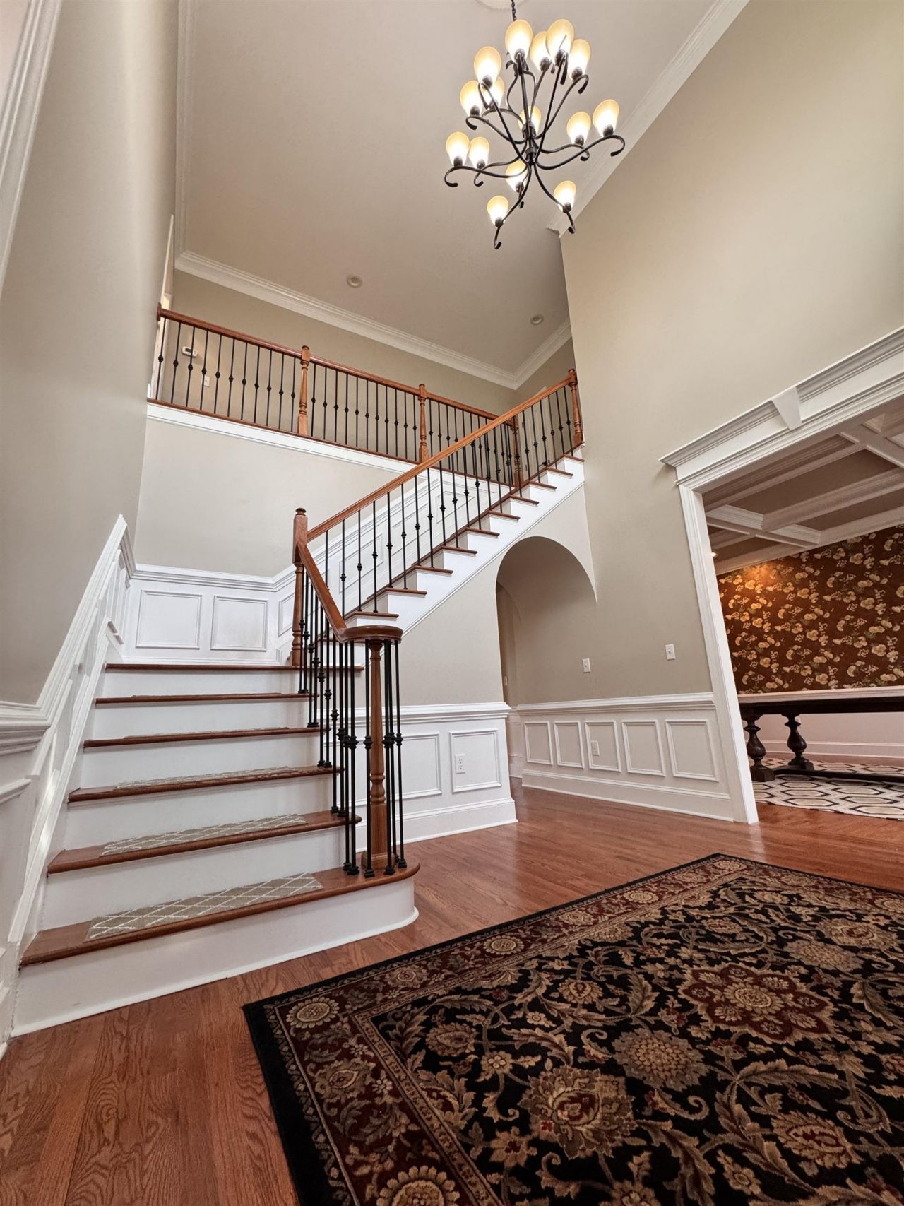 3771 Waterford Dr.  Photo 5