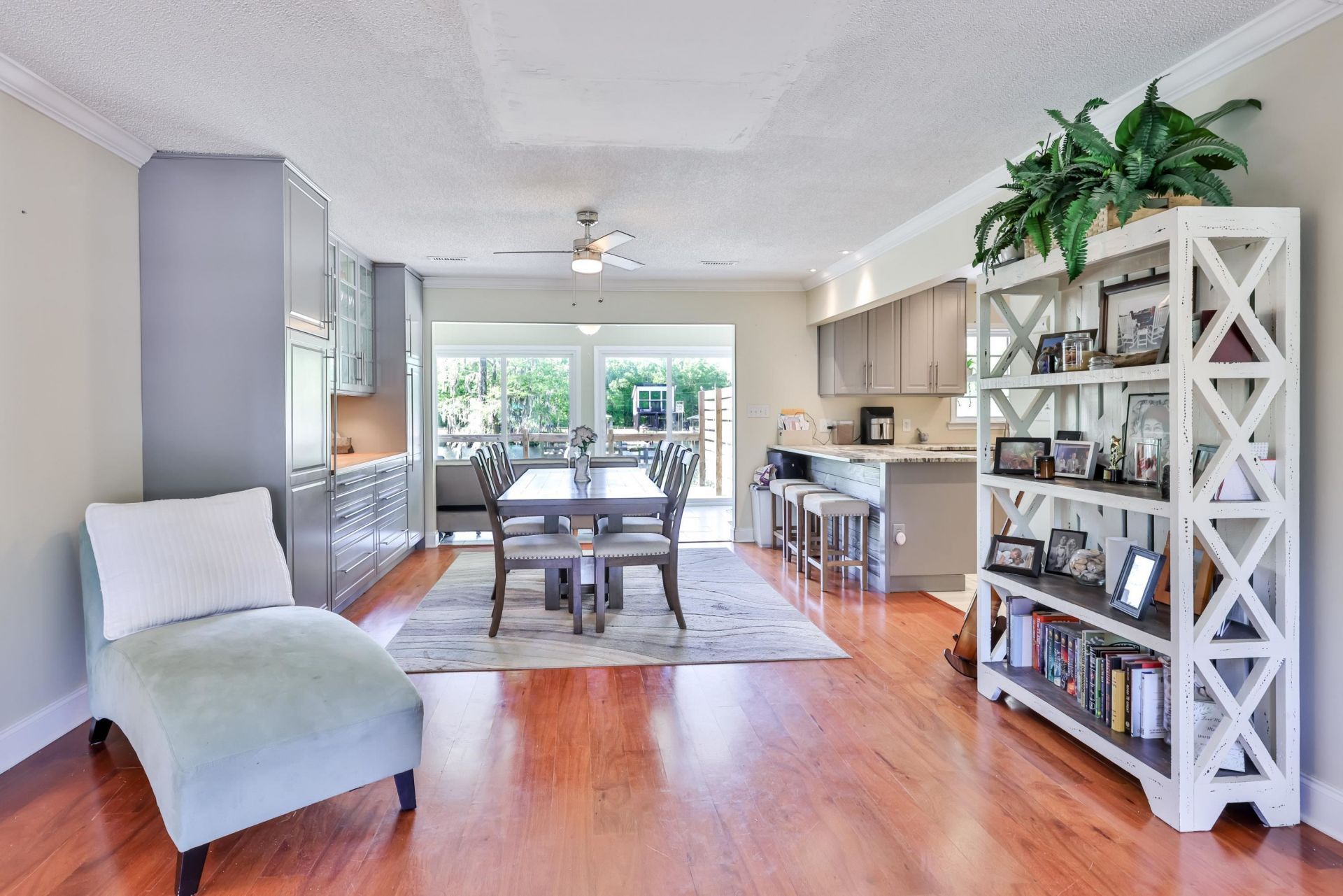 5884 Rosewood Dr. Photo 11