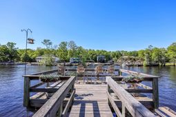 5884 Rosewood Dr. photo 4