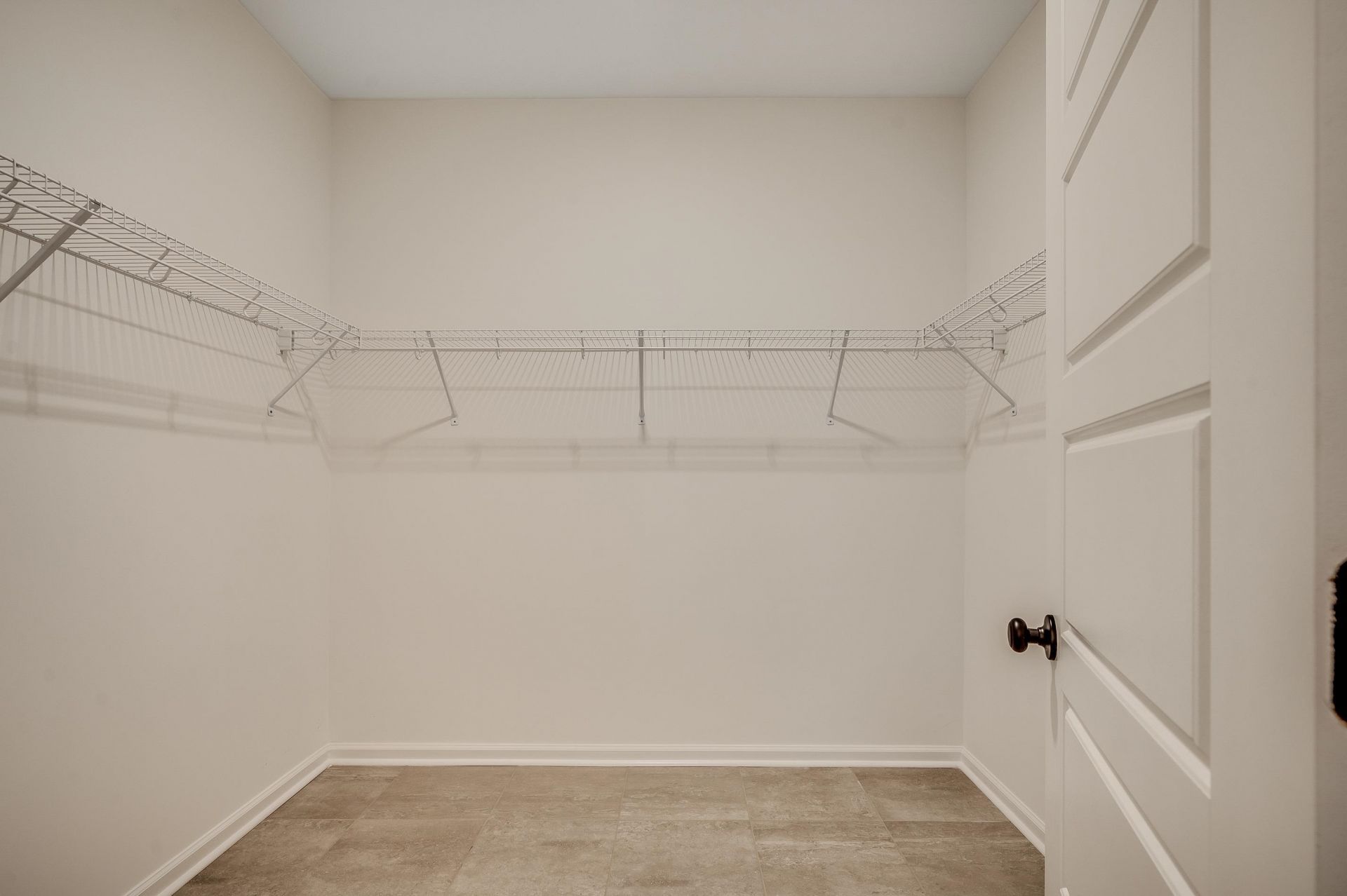 3044 Claredon St  Photo 13