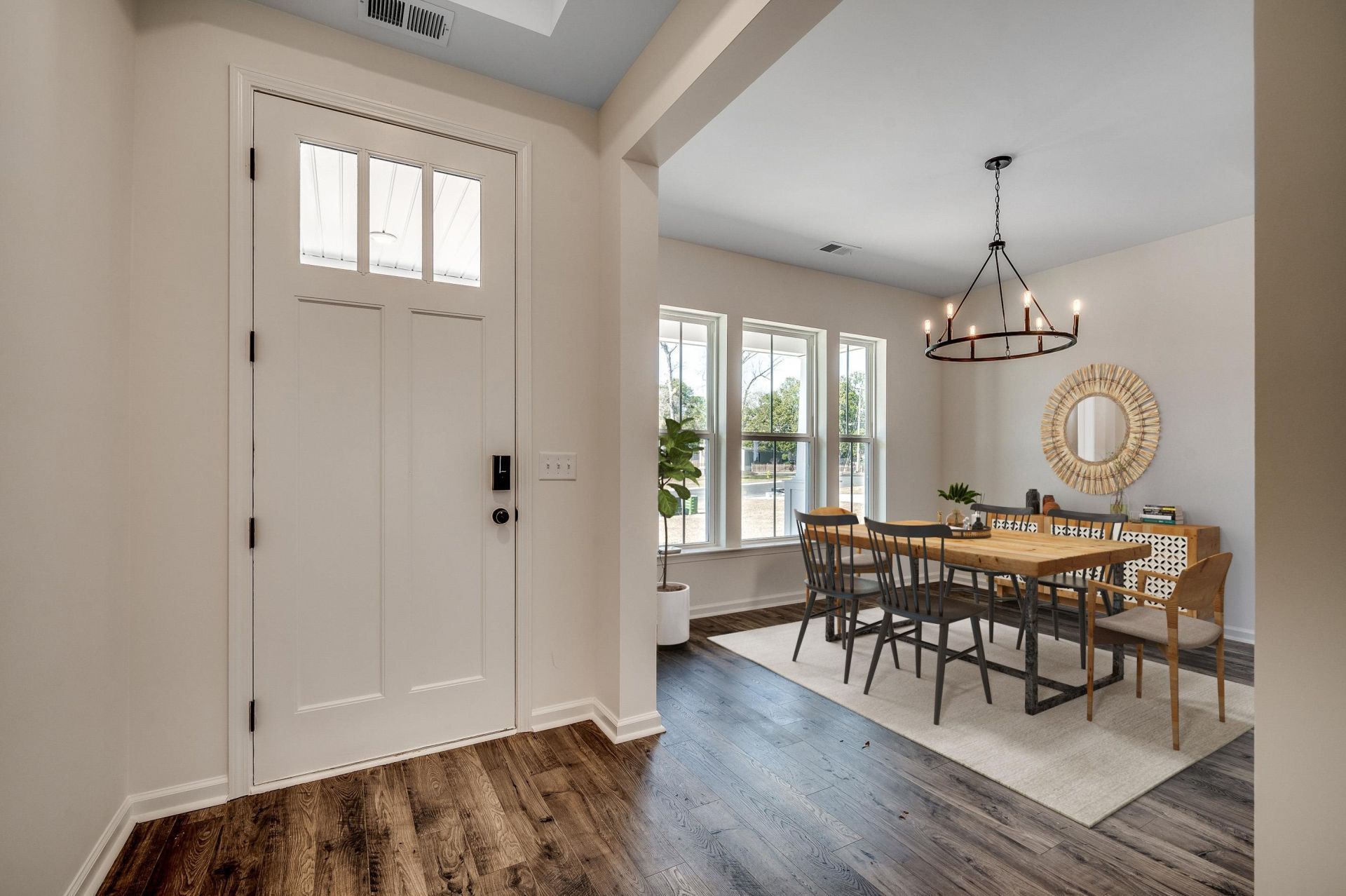 3044 Claredon St  Photo 14