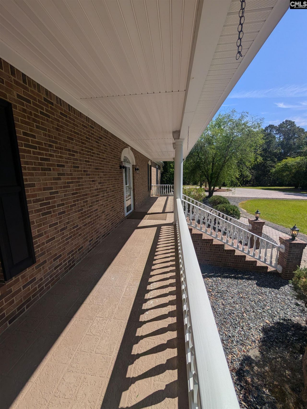 1121 Canterfield Road  Photo 4