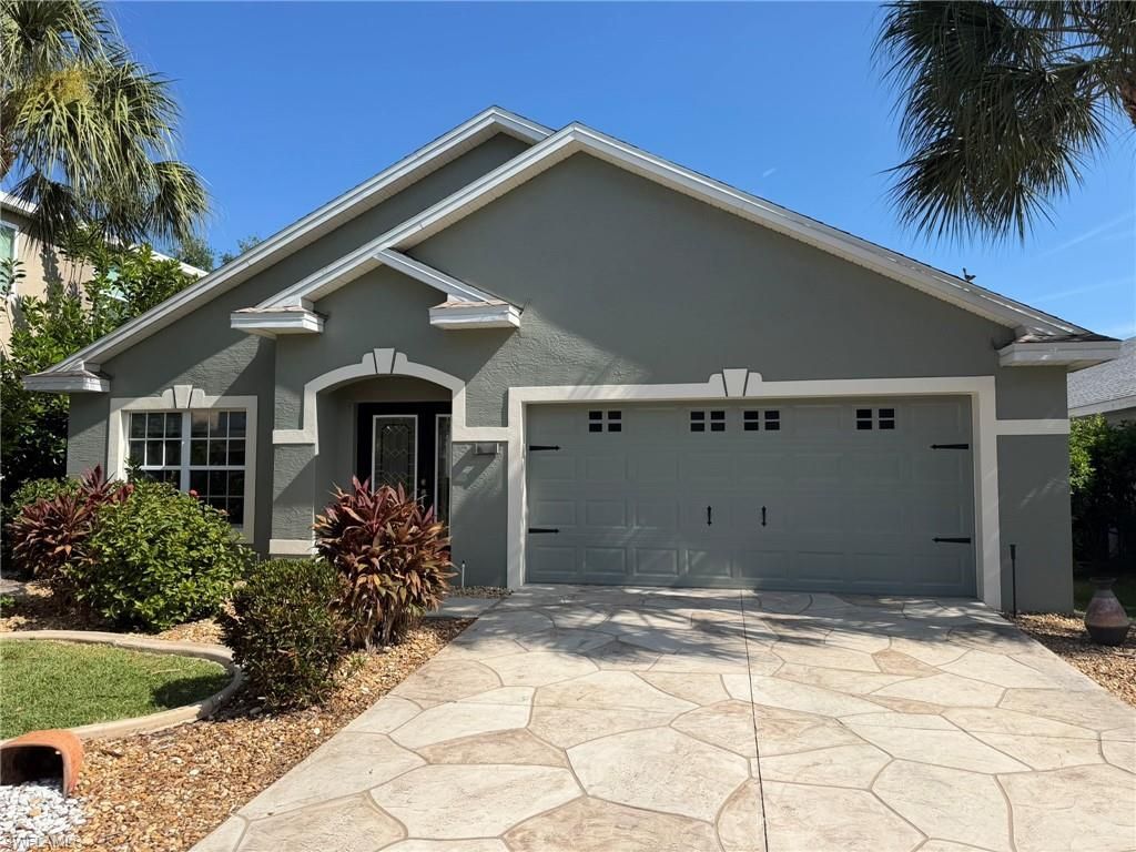 8860 Fawn Ridge Dr, Fort Myers, FL 33912 Photo