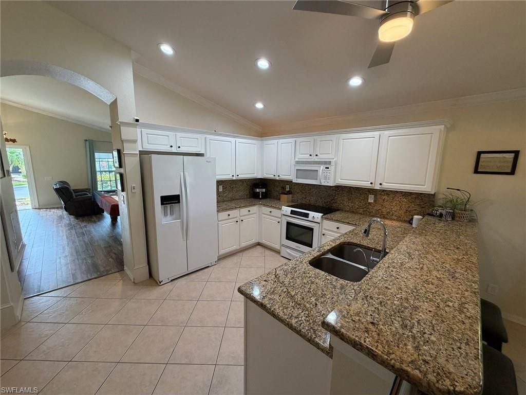 8860 Fawn Ridge Dr, Fort Myers, FL 33912 Photo