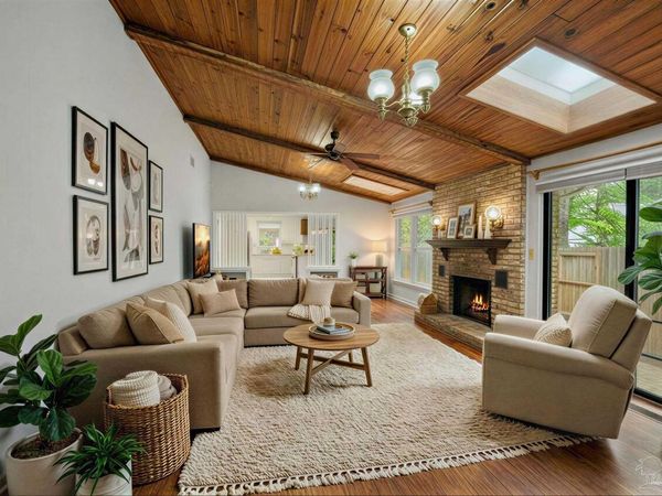 3003 E Gadsden St, Pensacola, FL 32503