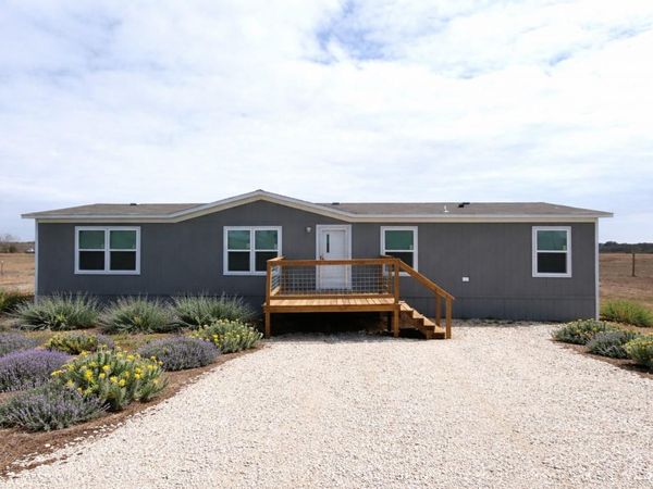 6945 Seawillow RD , Lockhart, TX 78644