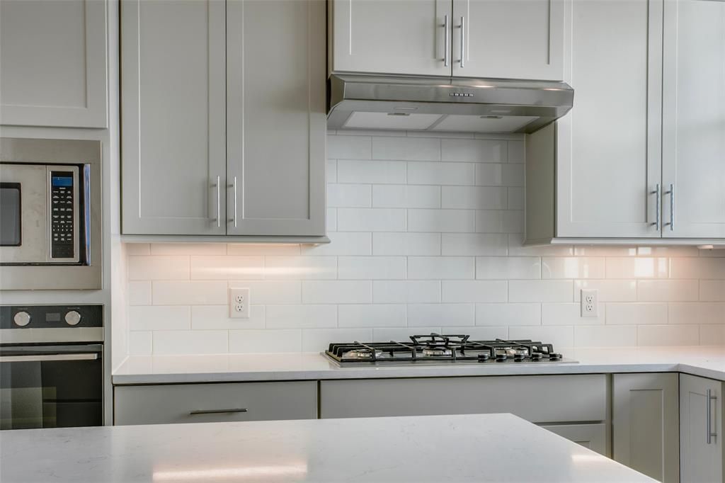 4651 New Water Lane, Dallas, TX 75219 Main Photo