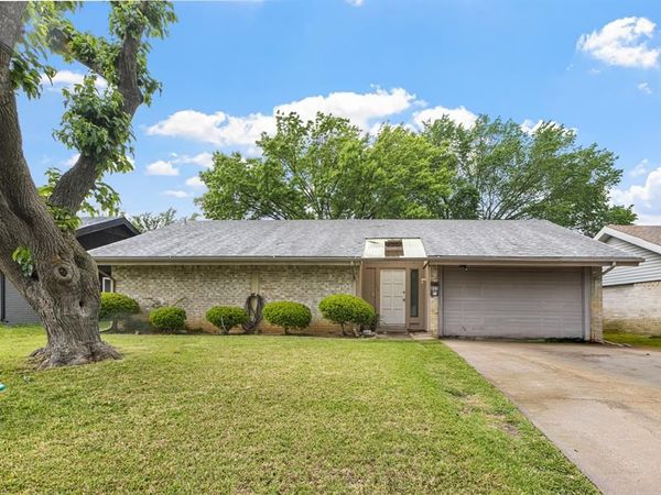 433 Rollingridge Lane, Garland, TX 75043
