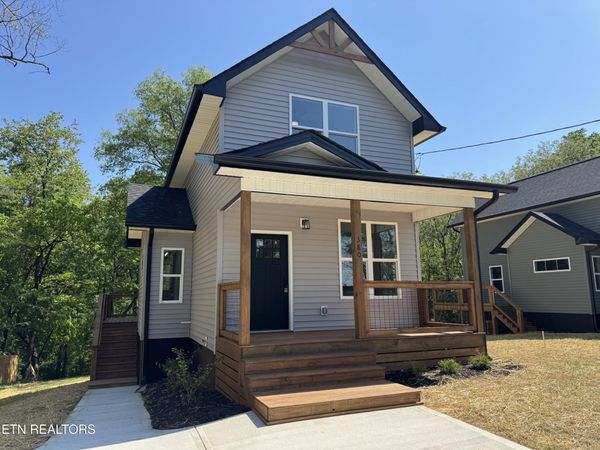 380 Nash Rd, Knoxville, TN 37914