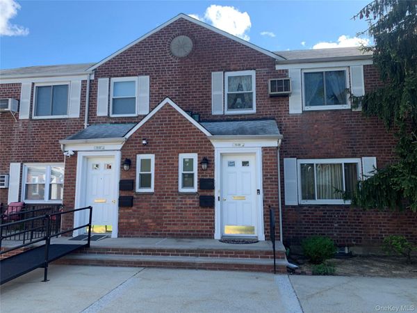 73-20 260th Street, Unit GV74-H5-1, Glen Oaks, NY 11004
