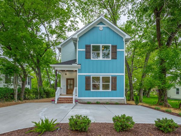 2111 Ivy Street, Chattanooga, TN 37404