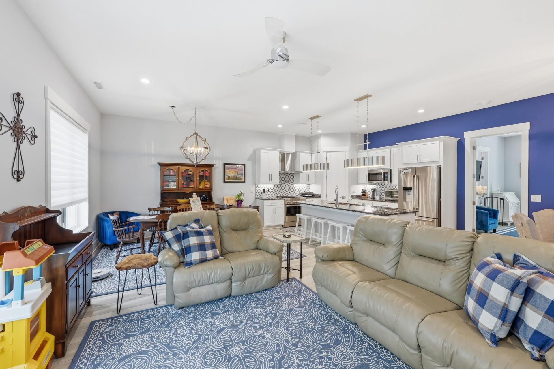 125 Harbor Oaks Dr.  Photo 10