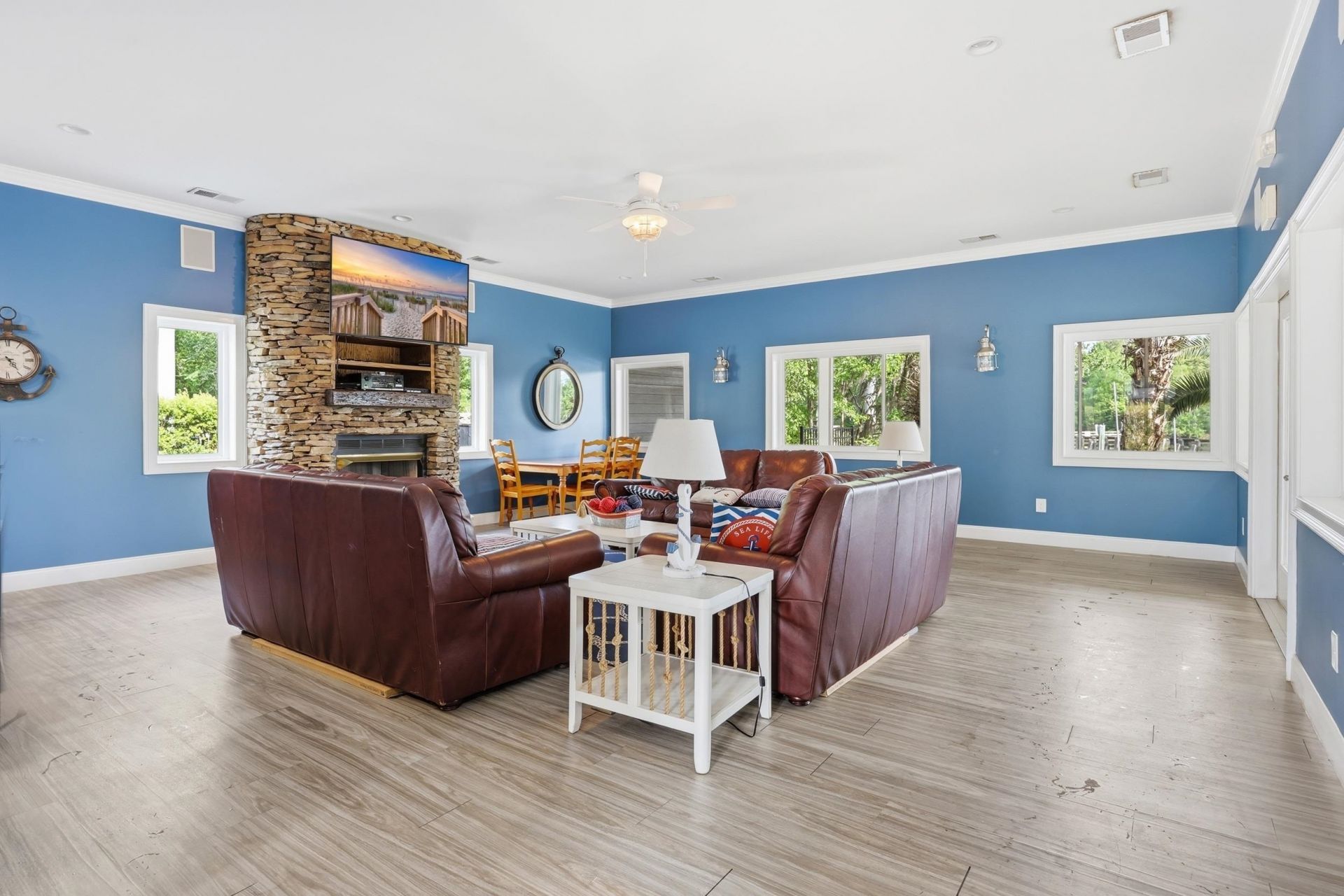 125 Harbor Oaks Dr. Photo 44