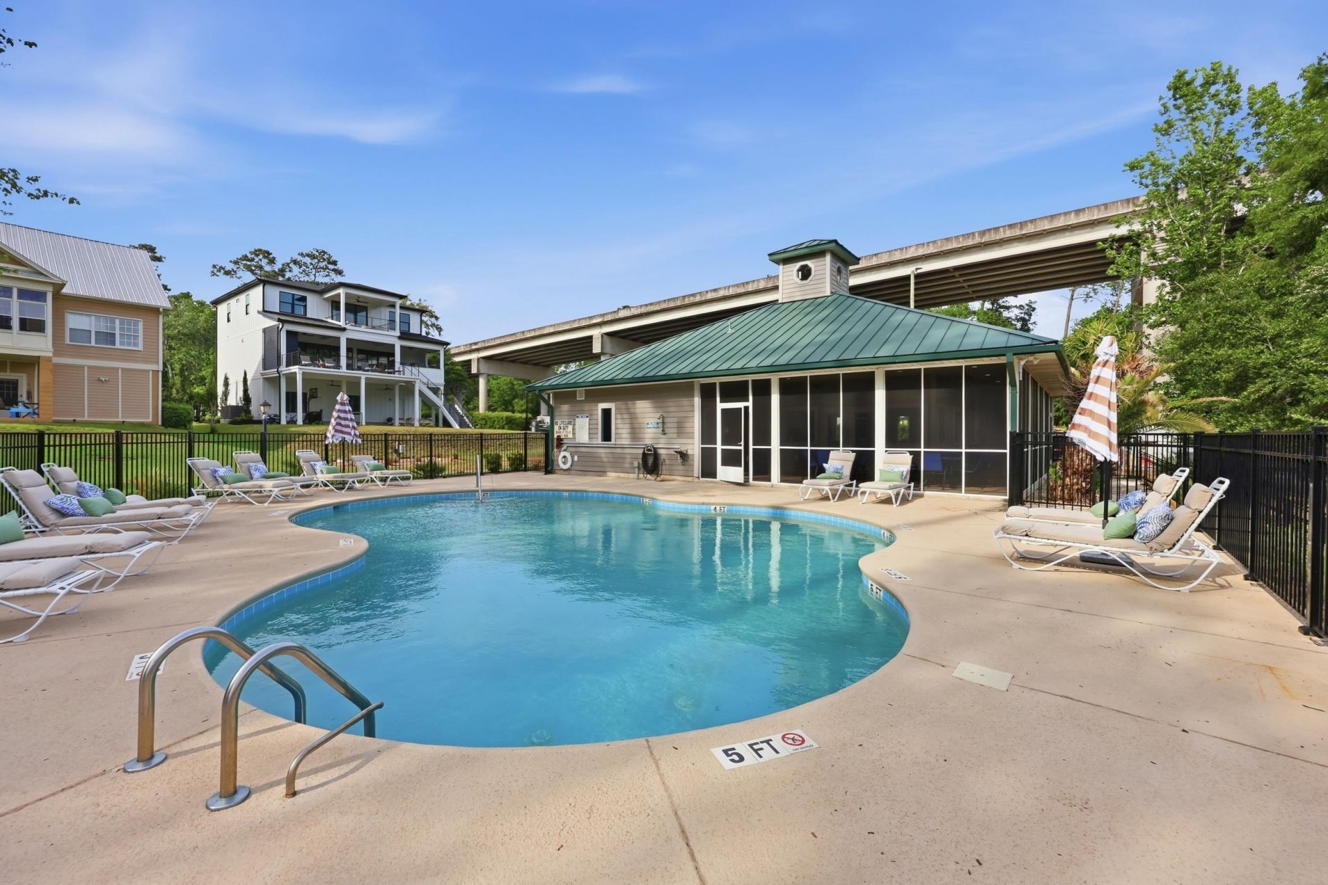125 Harbor Oaks Dr. Photo 47