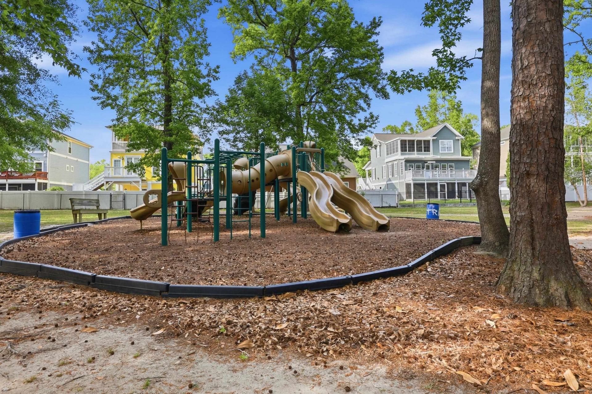 125 Harbor Oaks Dr. Photo 56