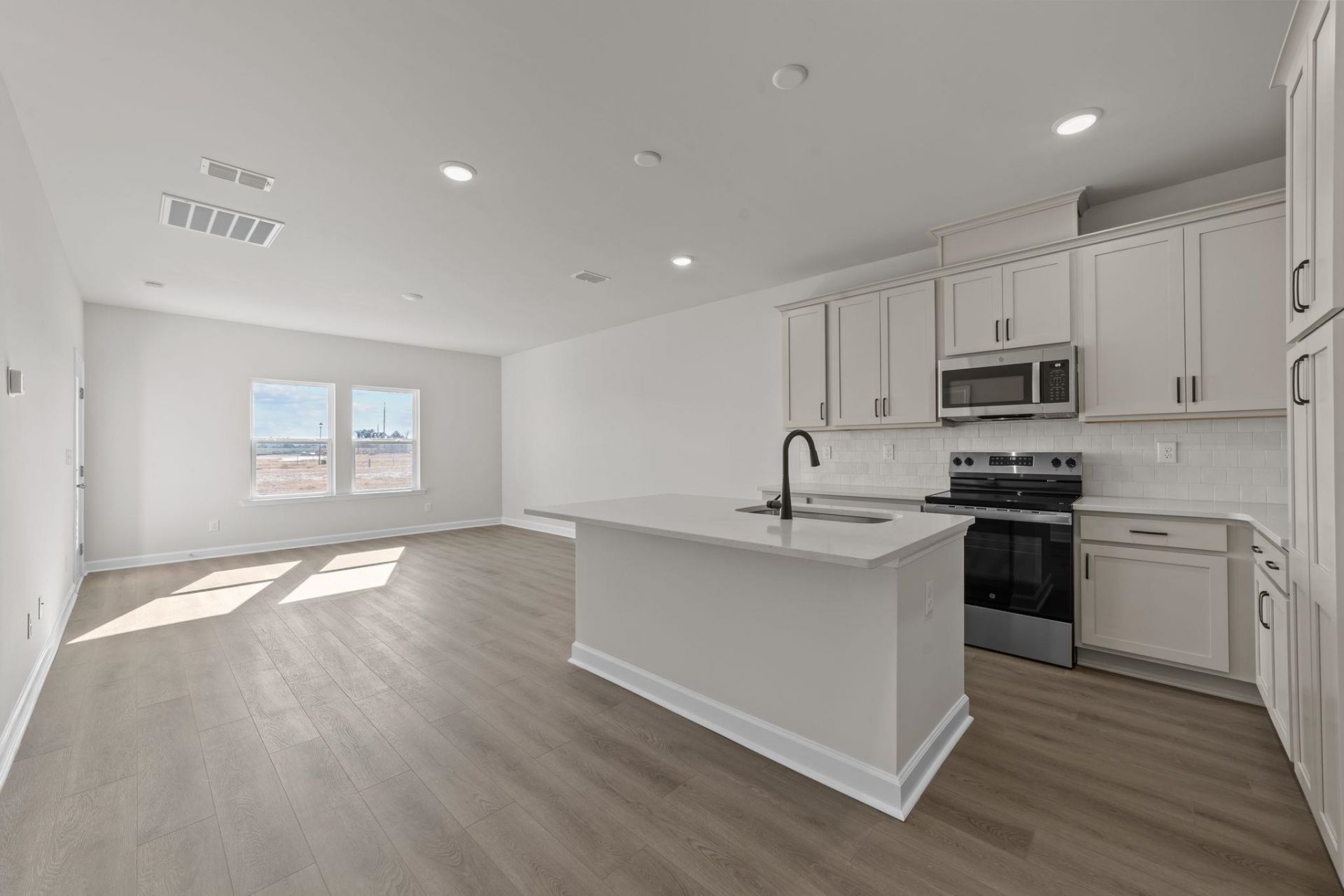 720 Ebb Tide Rd. Photo 8