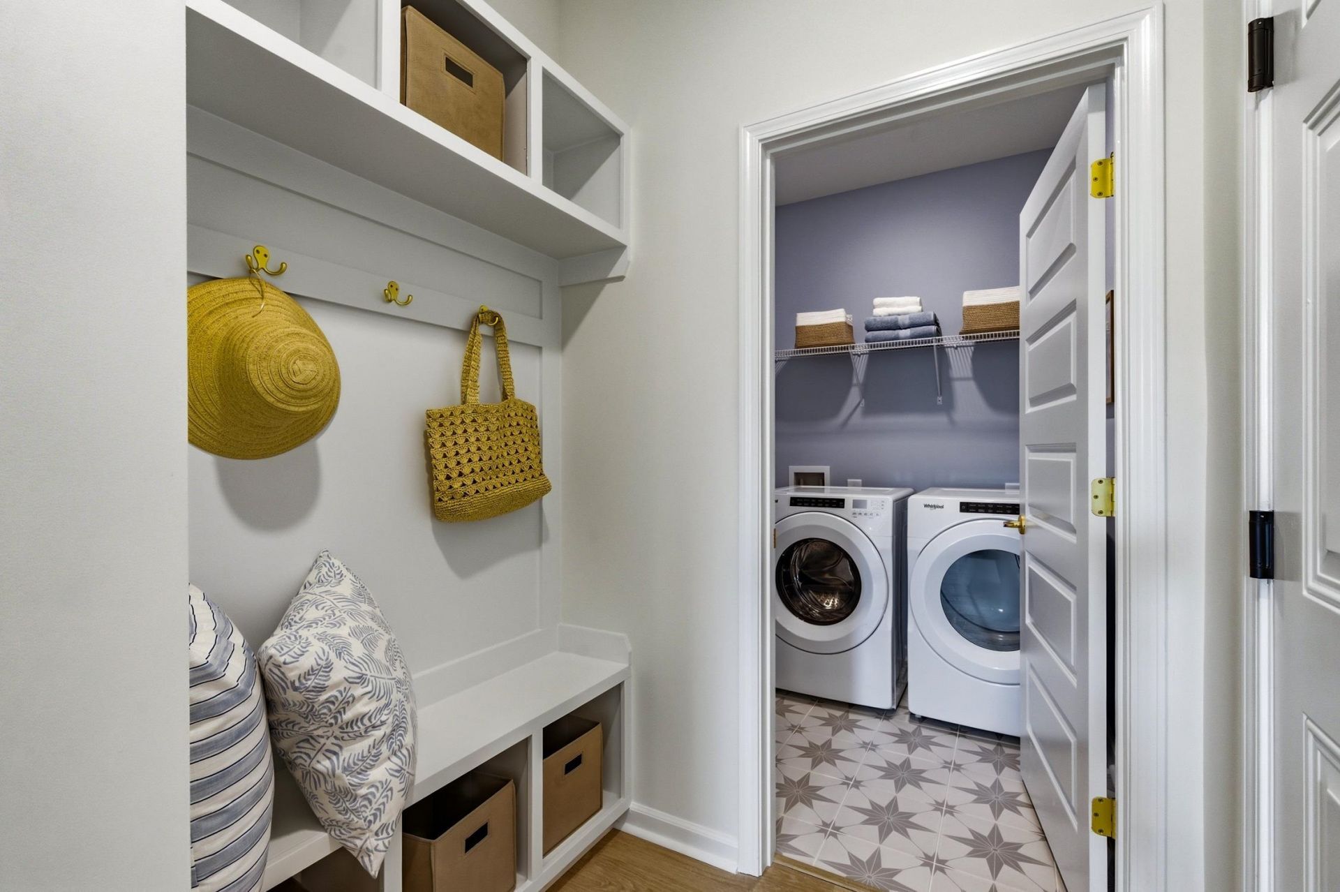 3013 Pembroke St  Photo 27