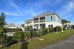 522 Harbour View Dr. photo 4