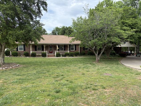 157 Paschal Dr , Murfreesboro, TN 37128