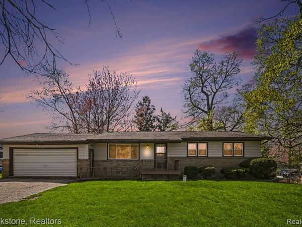 7829 W St Joe Highway, Delta Twp, MI 48917